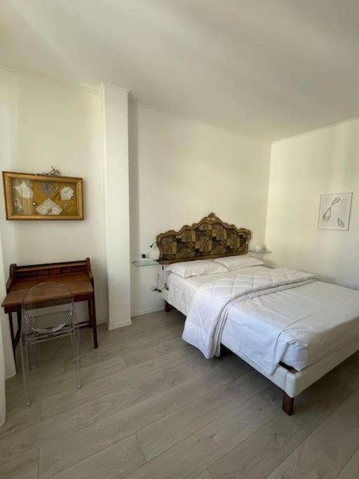 All'Otto Nel Cuore Della Citta Savona Exterior foto